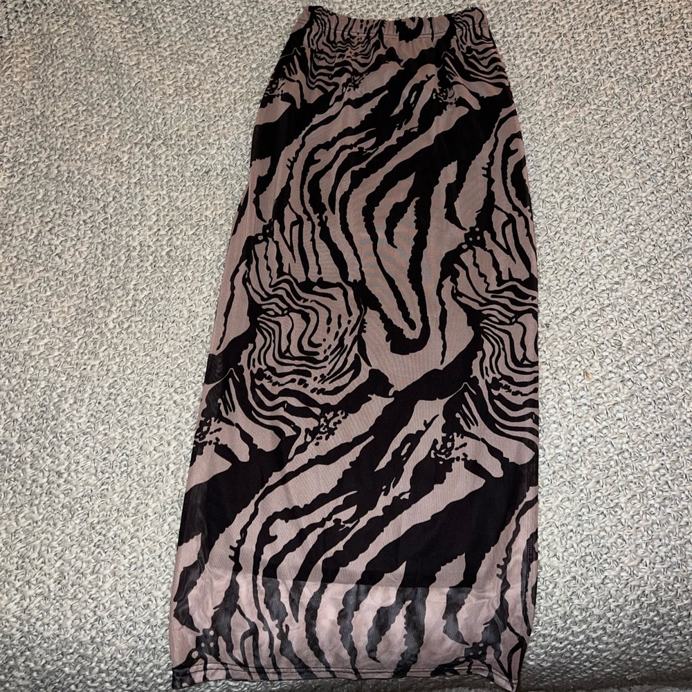 NWOT Maxi skirt